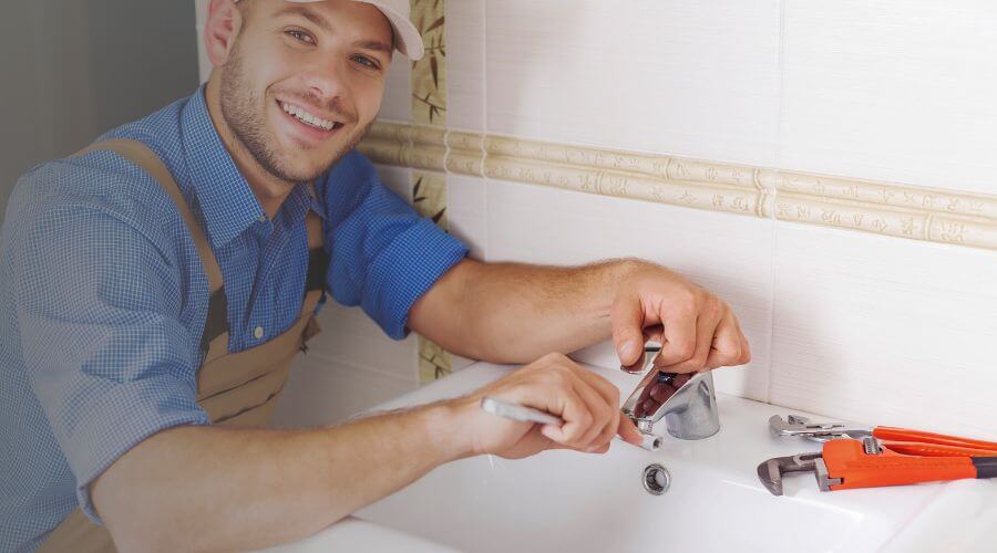Local tankless water heater installation in Maywood, NE